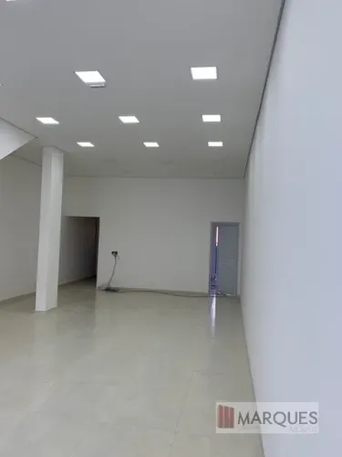 Prédio Comercial para Locação em Guarulhos | 200m²