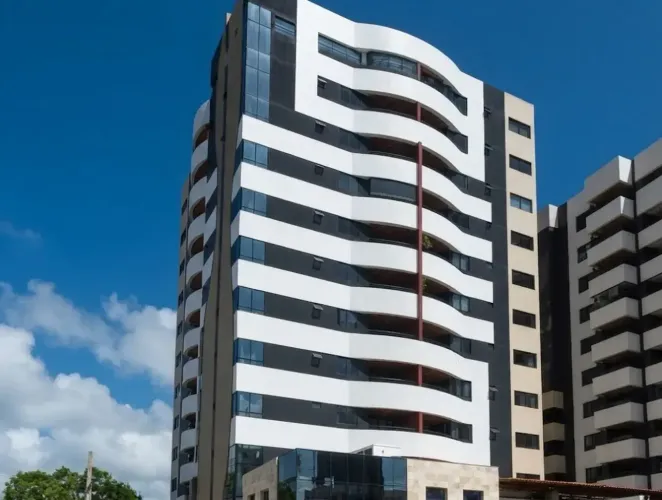 Apartamento nascente na Jatiúca, 3 suítes com 2 vagas de garagem.