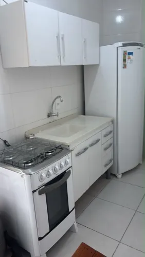Alugo apartamento