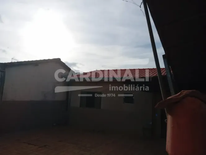 Casa a venda no Centro de Ibaté!