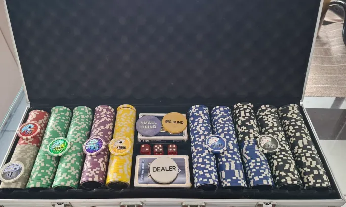 Maleta de Poker Profissional 500 Fichas