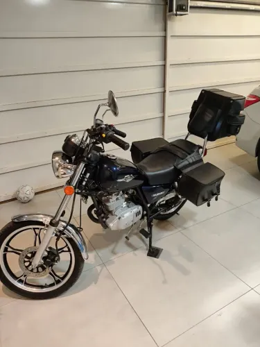 Suzuki Intruder 125 Perfeita
