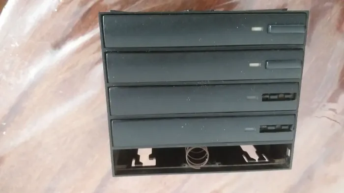 Porta fitas cassete GM Omega