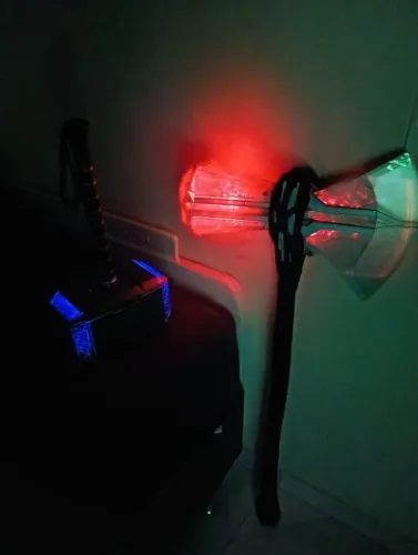 Stormbreaker e Mjounir - Hasbro Eletrônicos