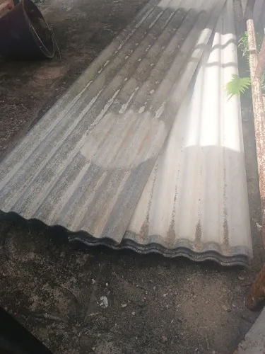 16 telhas Brasilit comprimento 2,44 m de largura 50 cm