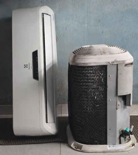 Ar condicionado Electrolux 12mil btus com à instalação 