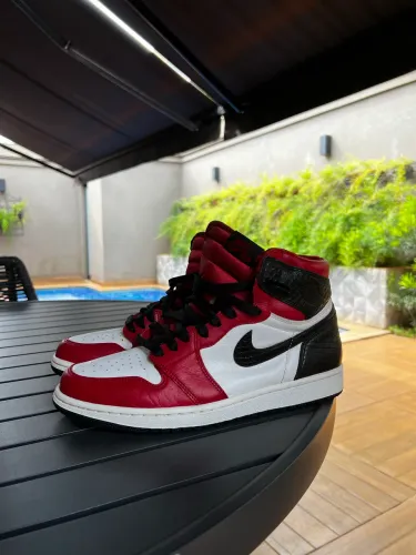 Air Jordan 1 Satin Red