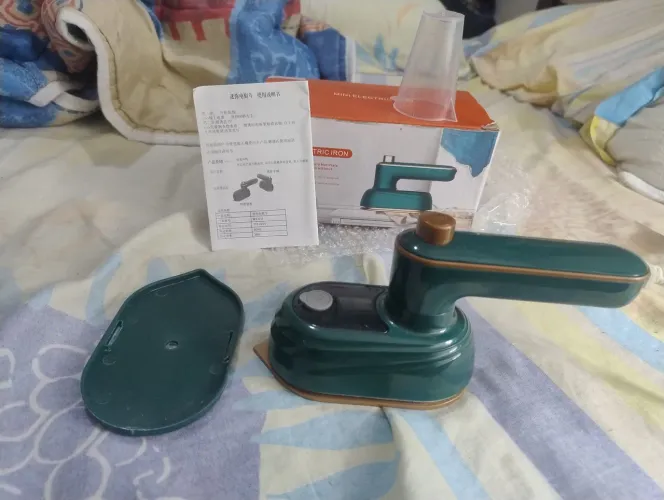 Mini ferro de passar roupa portátil