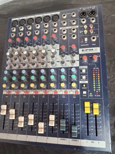 Mesa soundcraft emp6
