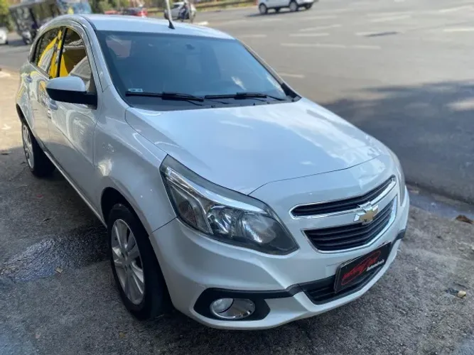 Chevrolet Agile LTZ 1.4 MPFI 8V Flexpower 5P 2014