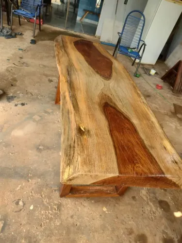 Mesa de madeira jatoba
