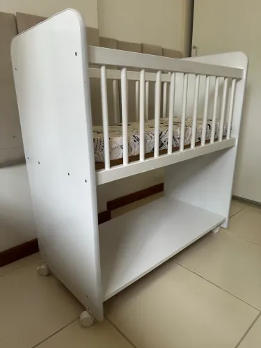 Mini berço com colchão nunca usado