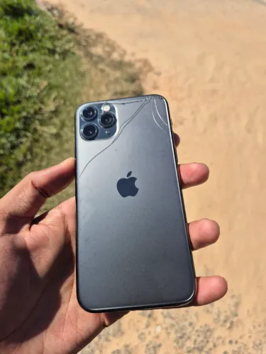 IPhone 11 pro 64gb vende se