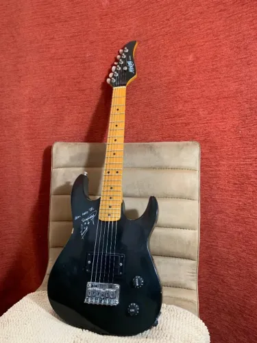 Guitarra Hering Edição Especial Sandy e Junior Preta