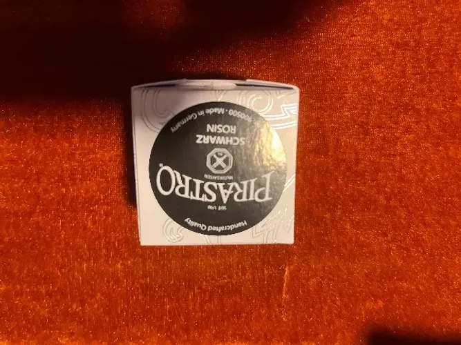 Breu Pirastro Schwarz Rosin para Violino / Violoncelo - Original (Made in Germany)