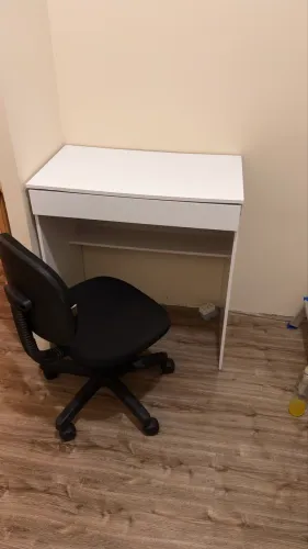 Mesa de escritório + cadeira