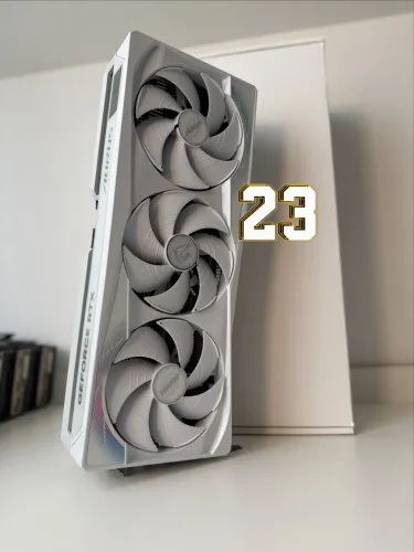 RTX 5090 AORUS MASTER @23GAMER_