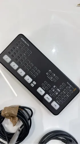 ATEM Mini Pro Blackmagic Design - Switcher para Live Streaming | Excelente Estado