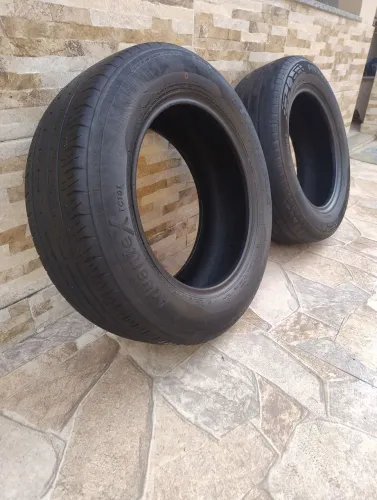 Vendo pneu Aro 15 usado !
