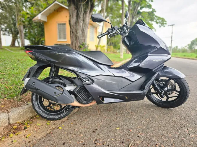 Vendo moto em perfeito estado