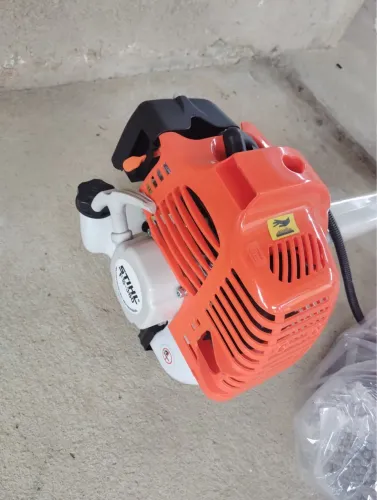 Roçadeira STIHL nova
