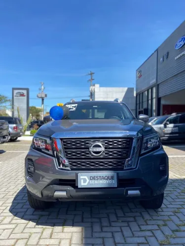 Nissan Frontier XE CD 4X4 2.3 Bi-TB Diesel Aut. 2025