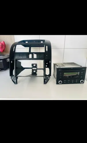 MOLDURA POLO + VW RÁDIO RD5 