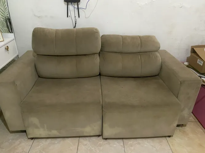 Sofá retrátil e inclinável 