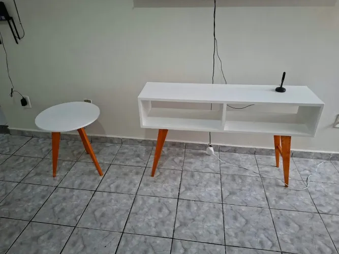 Vende-se, Conjunto sala: Rack TV + Mesa de Apoio