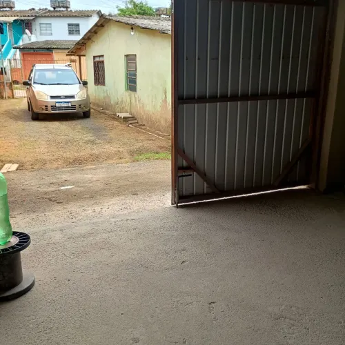 Terreno com duas casas
