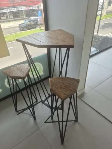 Mesa Alta Coquetel + 2 banquetas
