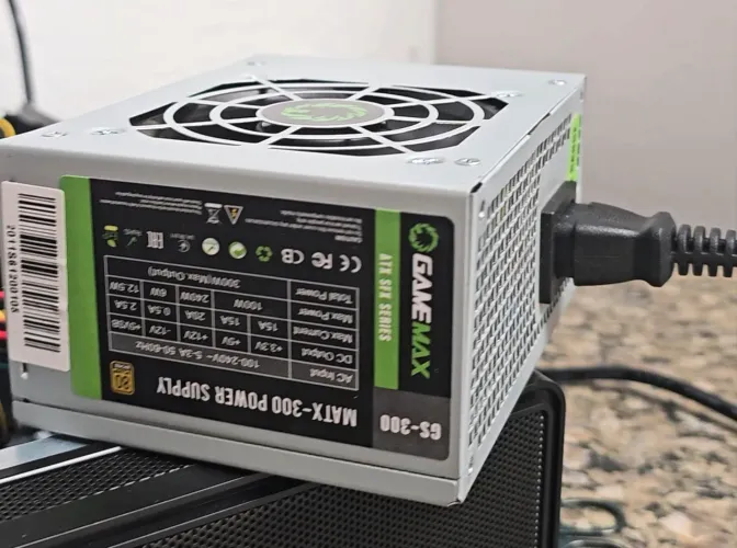 Fonte Slim Sfx GameMax 300w 80Plus Bronze Leia a descrição