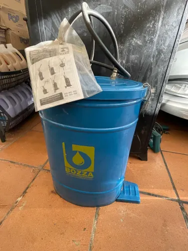 Bomba manual para graxa BOZZA