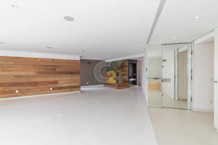 Cobertura duplex à venda, 3 suítes e 5 vagas