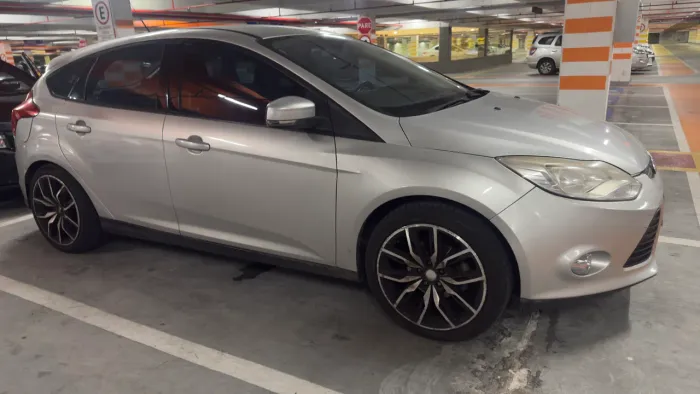 Ford Focus 1.6 S/se/se Plus Flex 8v/16v 5P 2015