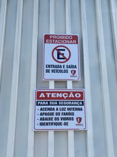 Placas sinalização 