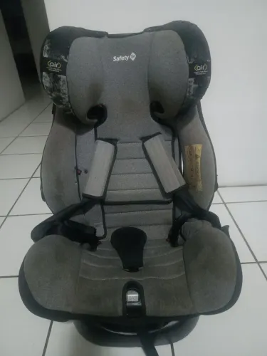 Cadeira de criança automotiva + grampos