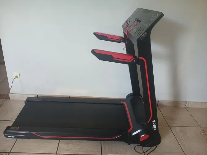 Esteira Semi Nova Genis Fitness