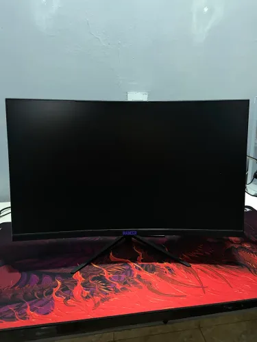 Monitor gamer 23,6? VA, 180hz full HD, Semi novo funcionando em perfeito estado