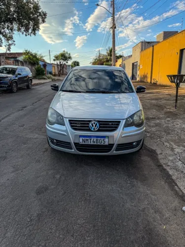 Volkswagen Polo Sed. Comfort. 1.6 MI Tot. Flex 8V 2010