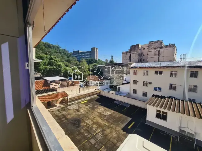 Imóvel para venda possui 144 metros quadrados com 3 quartos em Rio Comprido - Rio de Janei
