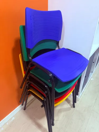 Vendo 5 cadeiras para escritório 