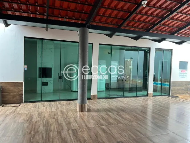 Imóvel Comercial à venda, 1 quarto, 2 vagas, Parque das Laranjeiras II - UBERABA/MG