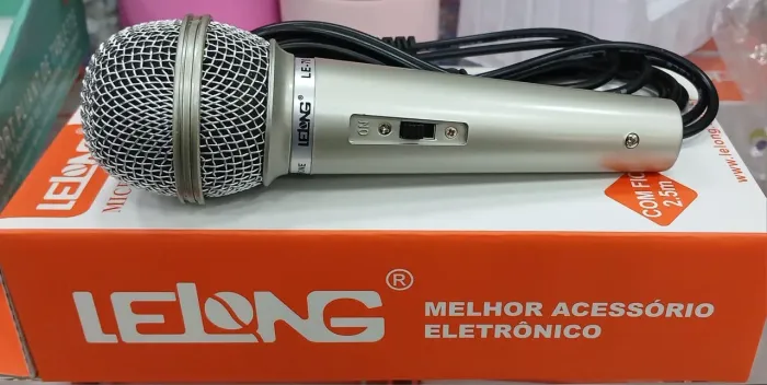 Microfone com fio