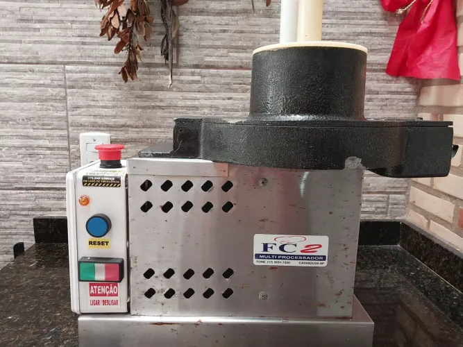Processador profissional com acessórios