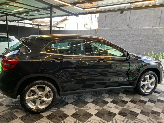 Mercedes-Benz GLA 200 Adv. 1.6/1.6 TB 16V Flex Aut. 2018
