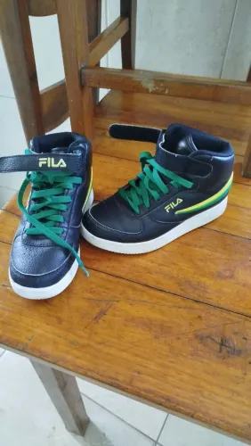 Tênis Nike infantil 32,5 tam