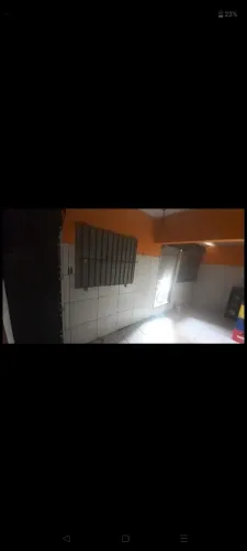 Alugo ponto comercial dentro da feira do João Poulo. 
