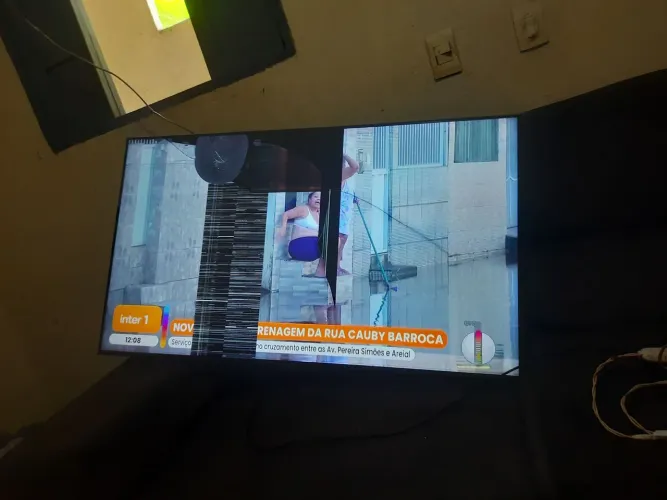 Vendo smartv Samsung 50 polegadas com tela trincada