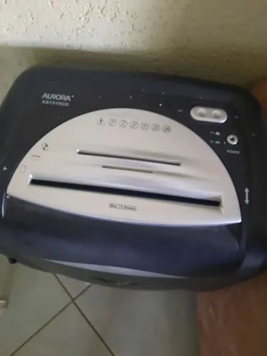 Triturador de papel cartão e CD